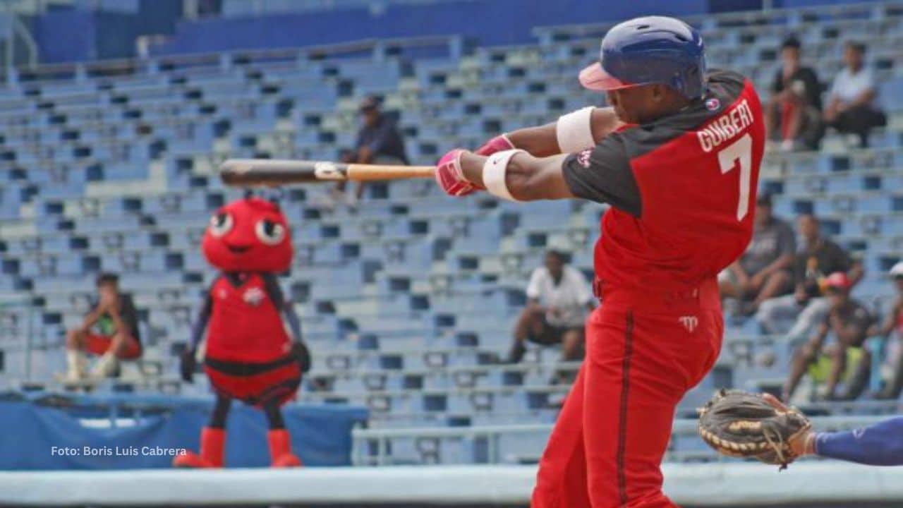 Pinar del Río venció a Las Tunas, quienes, a pesar de la derrota, comparten con Ciego la cima de la III Liga Élite del beisbol cubano.