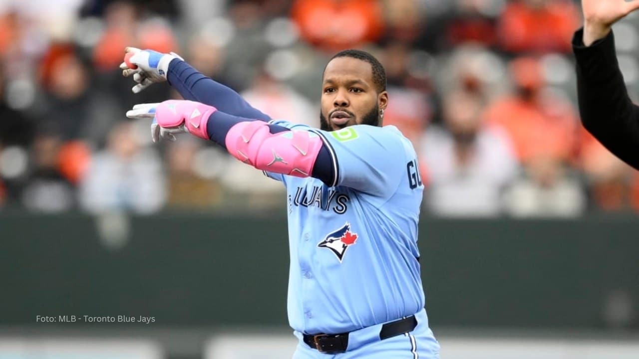 Vladimir Guerrero Jr. celebra batazo productor con Toronto Blue Jays