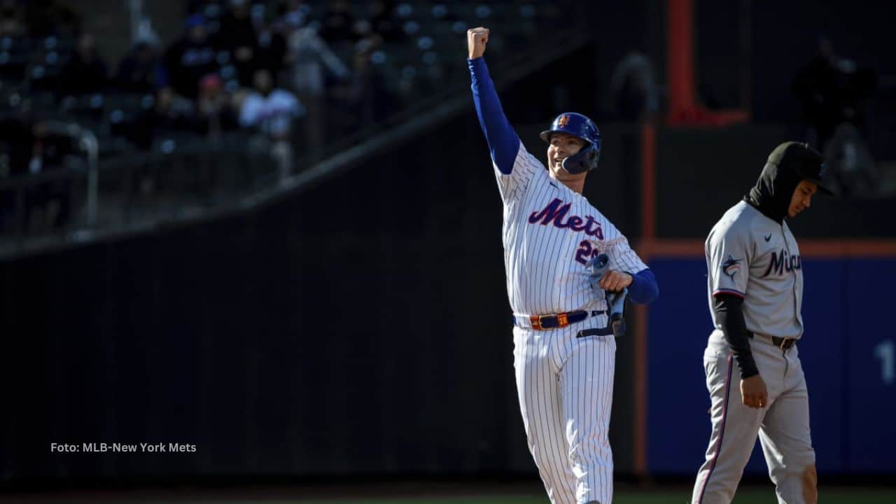 Pete Alonso celebrando con New York Mets