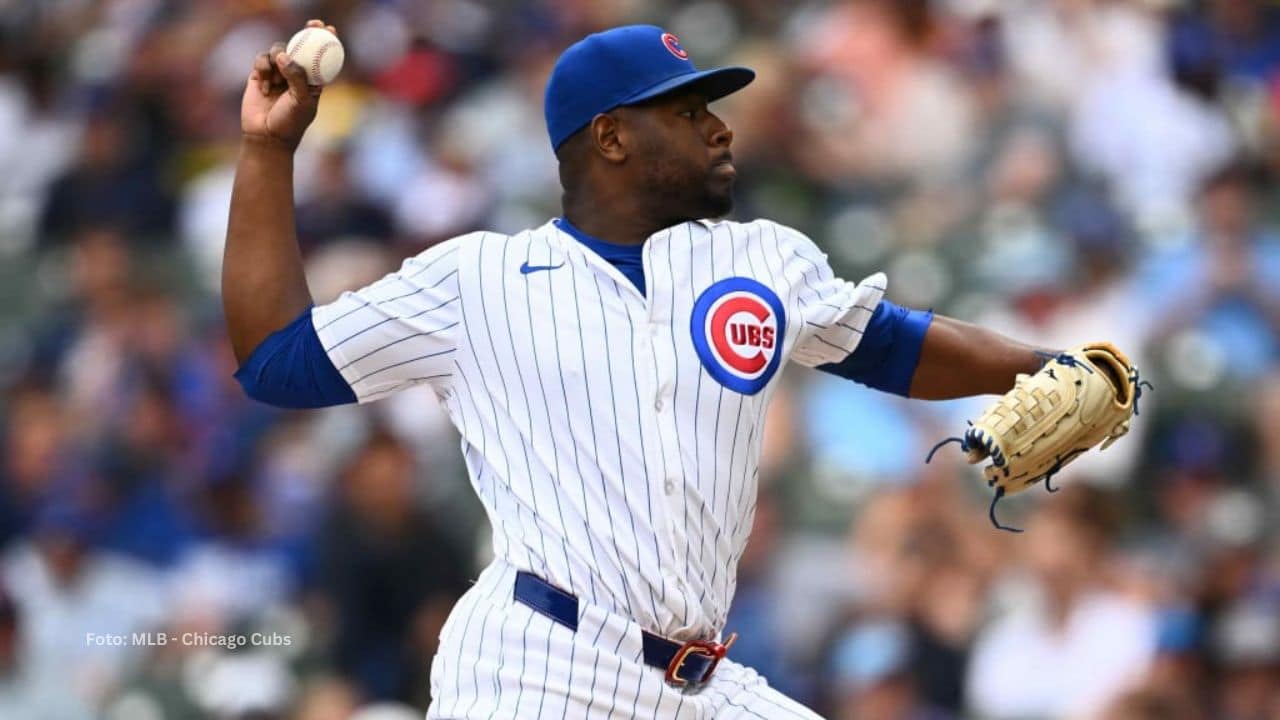 Héctor Neris antes de firmar con Los Angeles Angels