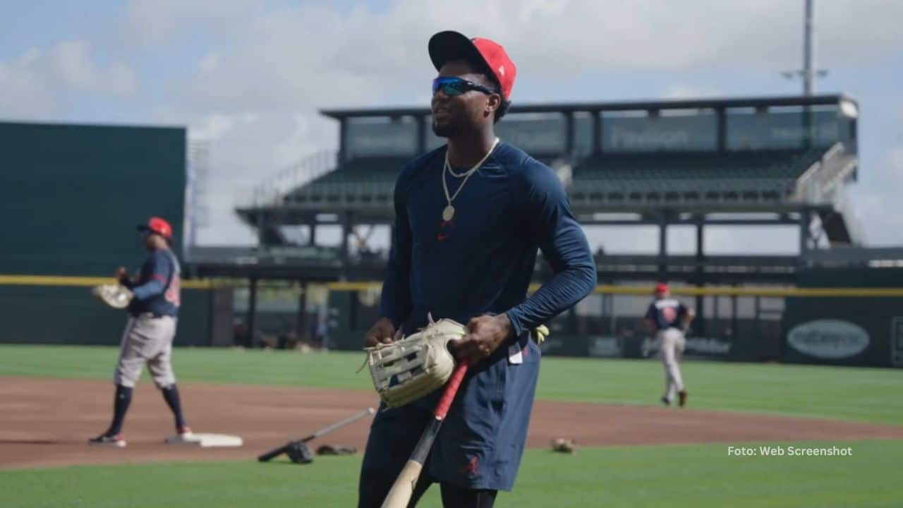 Ronald Acuña Jr cumple a cabalidad el plan de trabajo establecido por su cuerpo de médicos y coaches en pro de una recuperación absoluta.