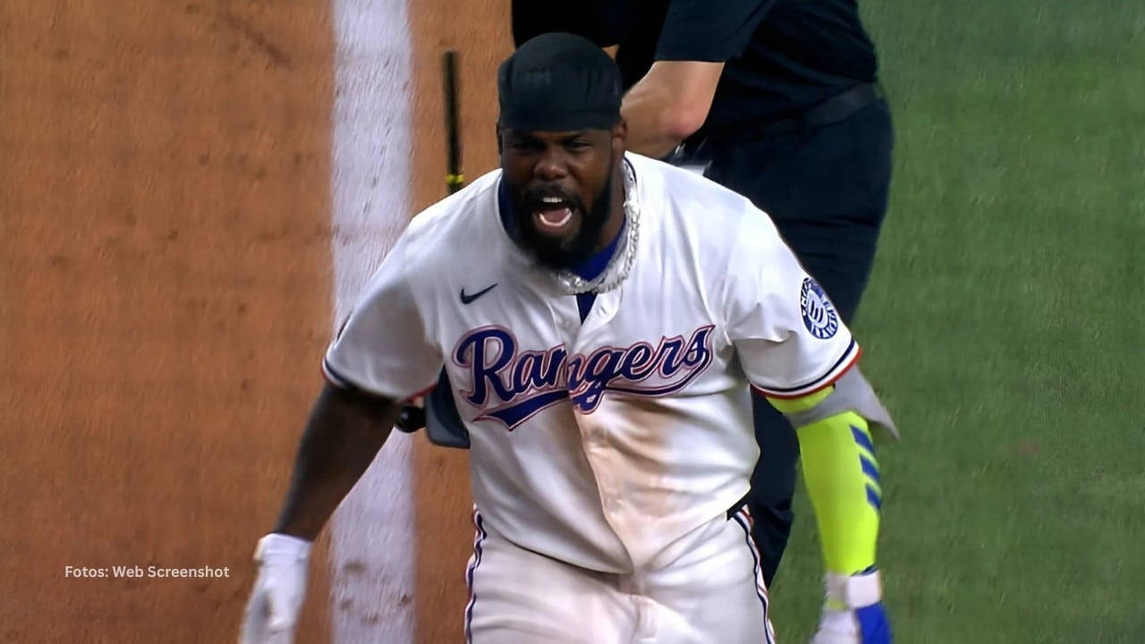 Adolis Garcia celebrando con Texas Rangers