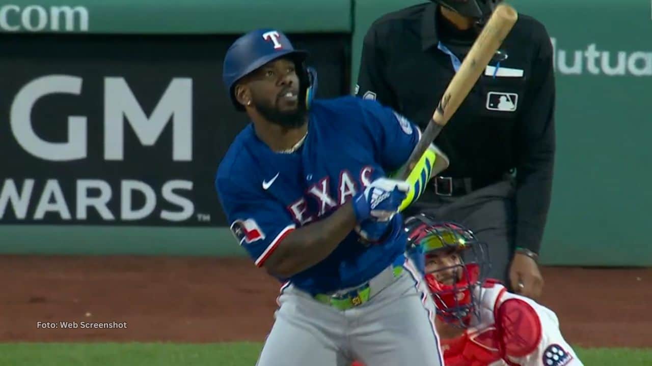 Adolis Garcia lidera en varios departamentos ofensivos a Texas Rangers en esta campaña 2025 de MLB.