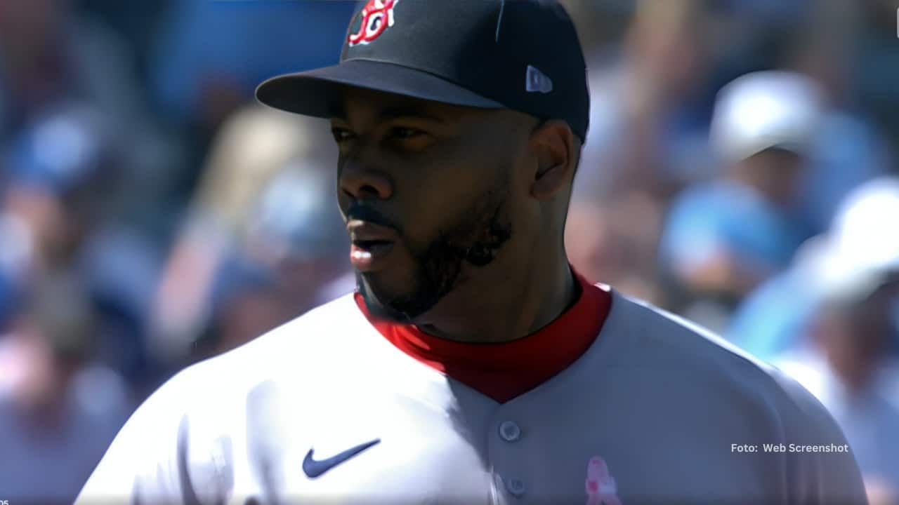 Aroldis Chapman en un juego con Boston Red Sox
