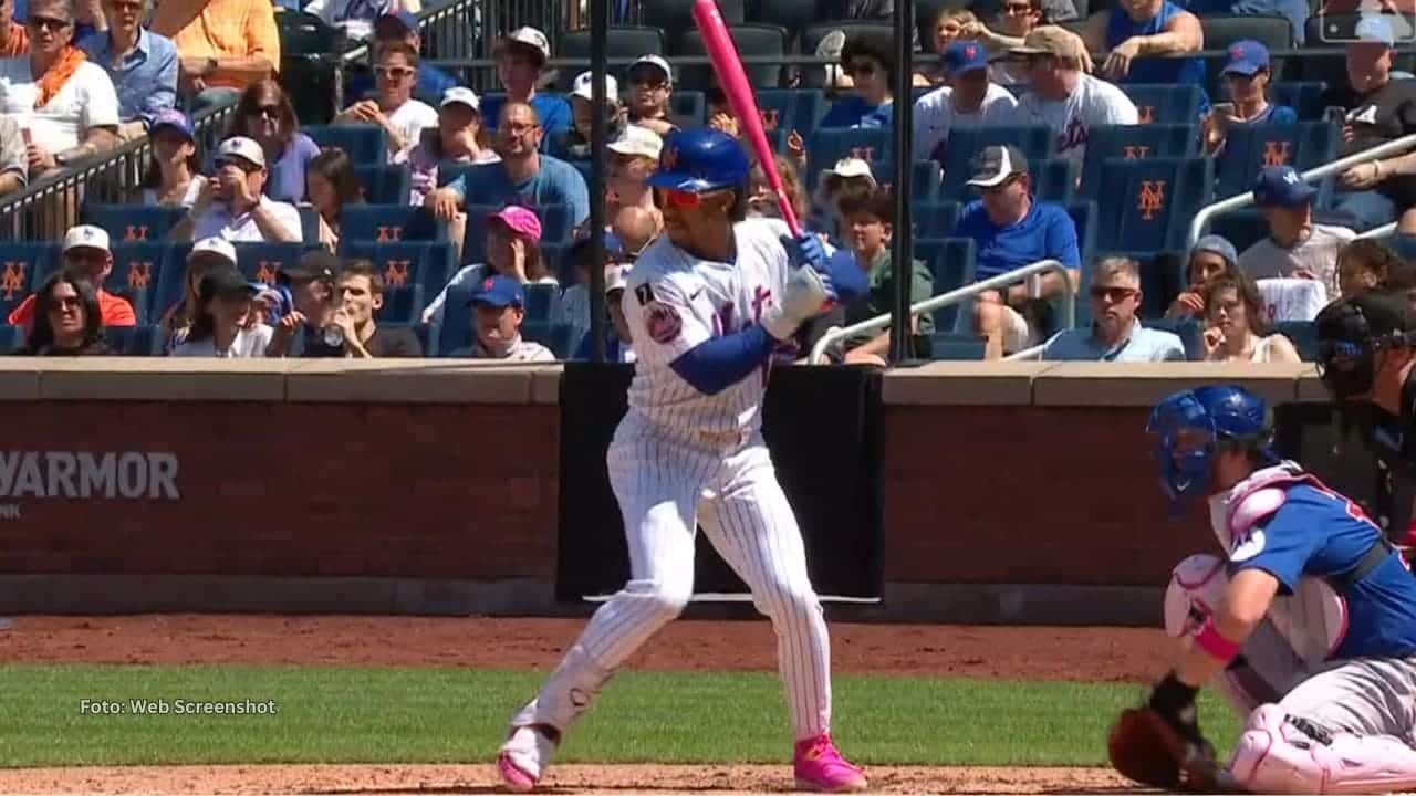 El campocorto boricua Francisco Lindor, ha sido una fuerza ofensiva en casa para New York Mets.