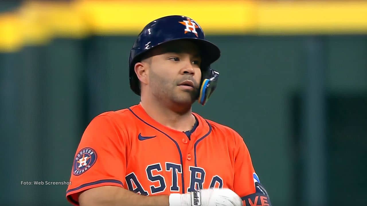 Doble Jose Altuve Houston Astros MLB 2025