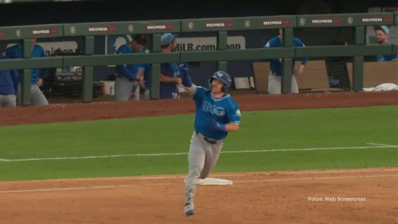 Austin Barnes fue desginado para asignación para abrirle un puesto en el roster de Los Angeles Dodgers.