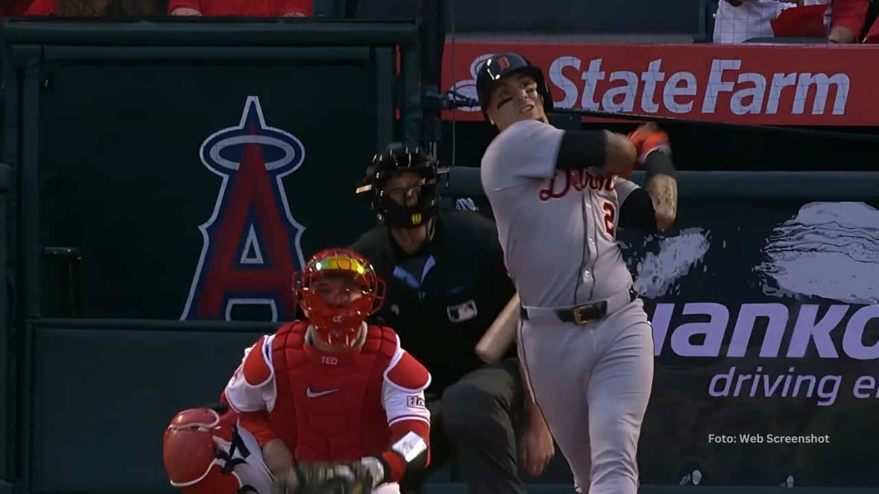 Javier Báez vio acción por primera vez en los jardines desde 2020 cuando hizo lo propio con Chicago Cubs.