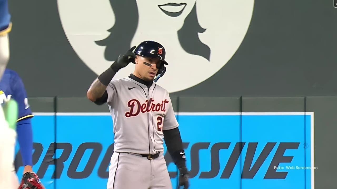 Javier Báez con el uniforme de Detroit Tigers