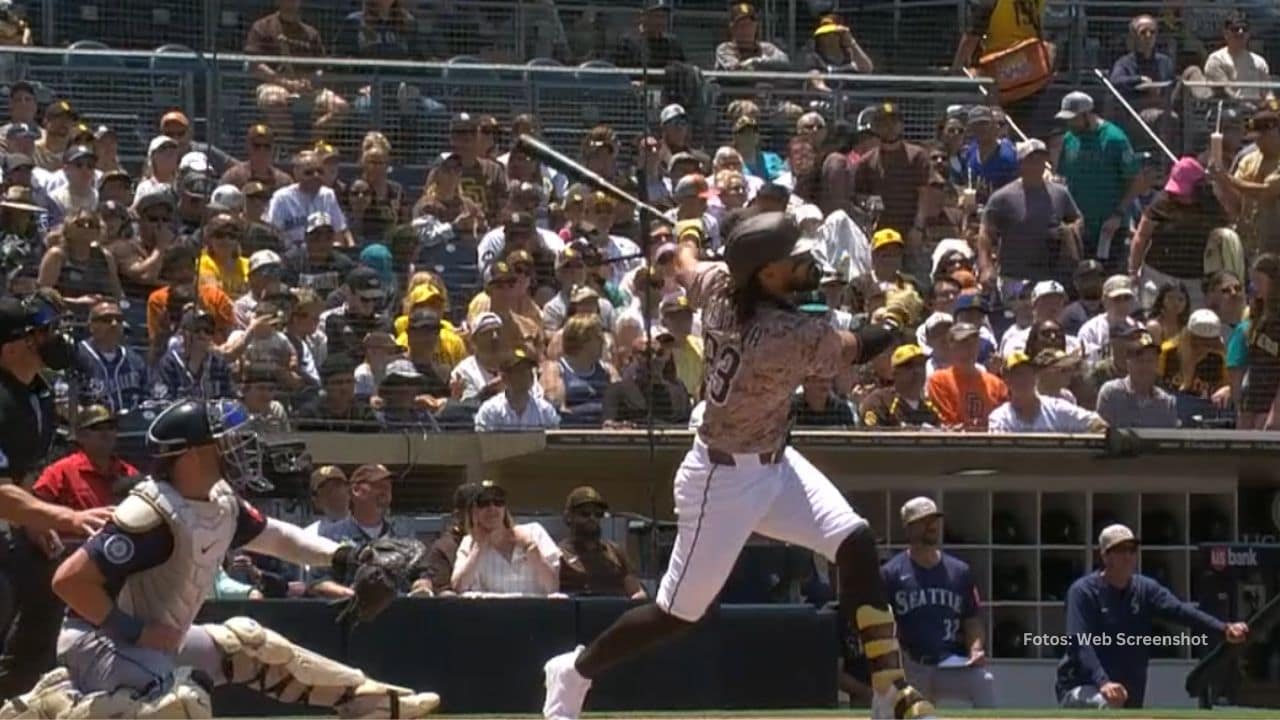 Fernando Tatis Jr. despachó su segundo bambinazo en su carrera ante Bryan Woo en MLB 2025.