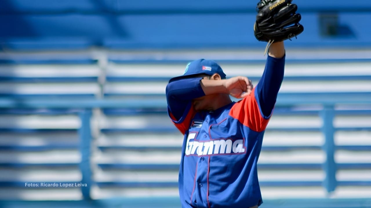 Leandro Martínez con el conjunto de Granma