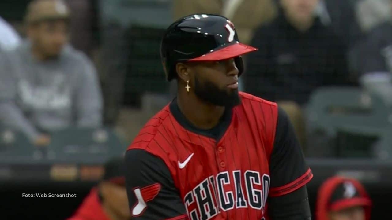Chicago White Sox escuchará ofertas de interés por Luis Robert Jr antes de la fecha límite de cambios.
