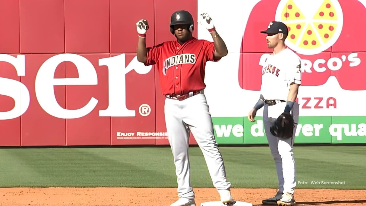 Cubano Malcom Nuñez celebrando un doble con la sucursal Triple-A de Pittsburgh Pirates