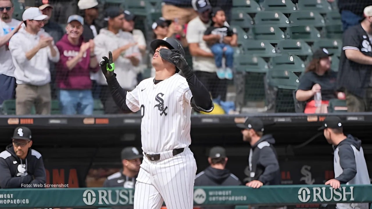 Miguel Vargas con el uniforme de Chicago White Sox