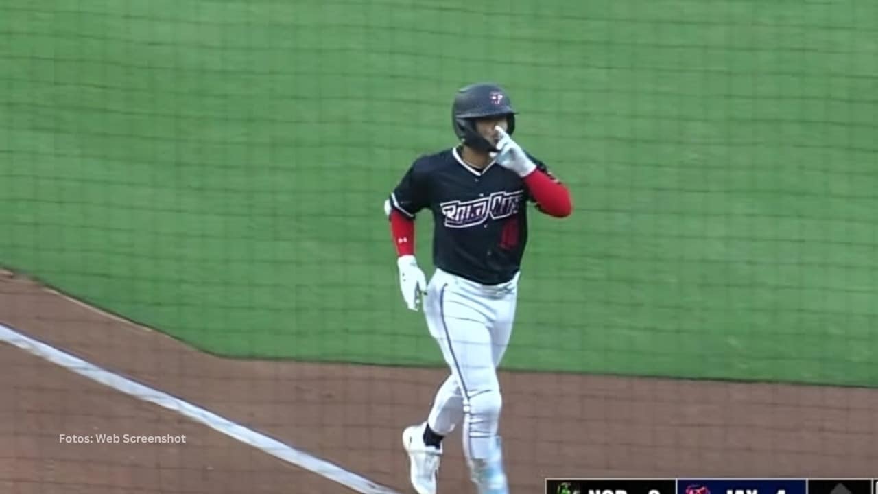 Victor Mesa Jr. recorriendo las bases tras jonron con sucursal Triple-A de Miami